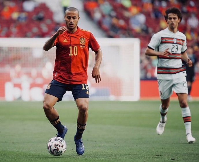 El jugador español Thiago Alcántara en un partido de España contra Portugal