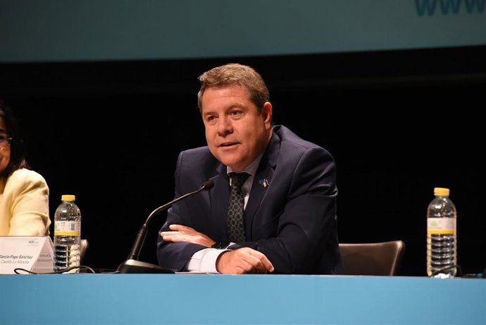 El presidente de C-LM, Emiliano García-Page, en la apertura de las 32 Jornadas Nacionales de Enfermeras Gestoras