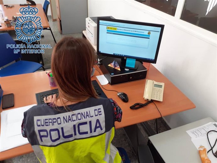 Archivo - Sucesos.- Detenidos 18 pedófilos en 13 provincias por distribuir material de explotación sexual infantil