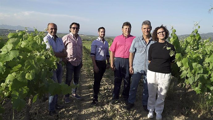 Archivo - Unió de Pagesos de Catalunya, Joves Agricultors i Ramaders de Catalunya (JARC) y l'Associació de Viticultors del Peneds presentan candidatura al consejo regulador del cava