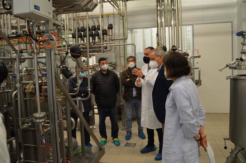 Fotografías Da Nota Xa Enviada: A Xunta Pon En Valor O Labor Da Aula De Produtos Lácteos Da Universidade De Santiago En Liña Coa Aposta Pola Formación E Investigación Da Estratexia De Dinamización Do Sector