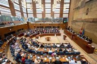 La Ley de Transportes que busca regularizar los VTC llega este jueves a la Asamblea con el apoyo de Vox en el aire