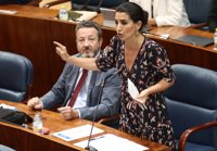 Vox cree que incidentes de París de "franceses de origen africano" pueden darse en Madrid y Ayuso les acusa de provocar