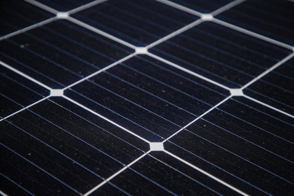 Archivo - Paneles solares