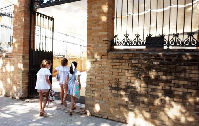 El 96,2% de las familias onubenses obtiene plaza en el centro educativo elegido como prioritario.