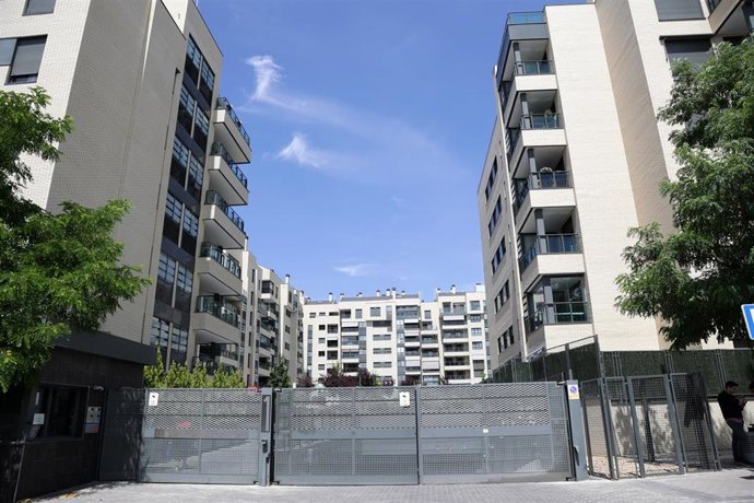 Fotografrías de la residencia en la que convivieron Luis Lorenzo y su mujer, Arancha Palomino, con la fallecida, en Rivas Vaciamadrid