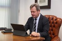 Gobierno vasco recuerda al PSE que el "nudo gordiano" es cumplir el Estatuto y llama a "hablar menos y trabajar más"