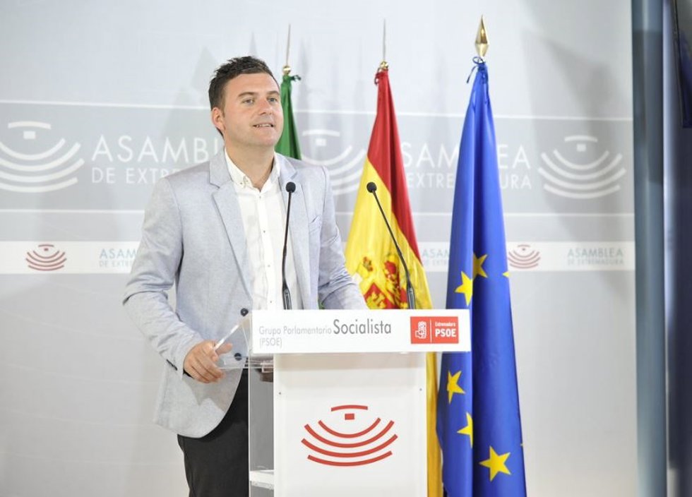 El diputado socialista Felipe Redondo