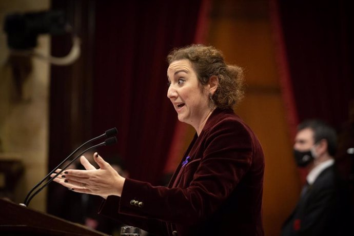 Archivo - La portavoz del PSC en el Parlament, Alícia Romero, en el pleno en una imagen de archivo. 