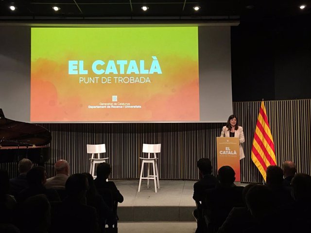 La consellera Gemma Geis presenta el Plan de fortalecimiento del catalán en el sistema universitario y de investigación
