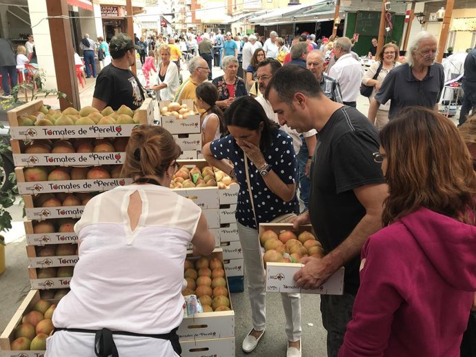 Archivo - Imagen de archivo Feria del Tomate del Perelló
