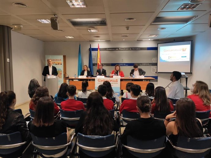 Entrega de premios del concurso escolar Consumópolis17