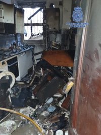 Dos mujeres auxiliadas en un incendio en la calle Doce Ligero de Logroño