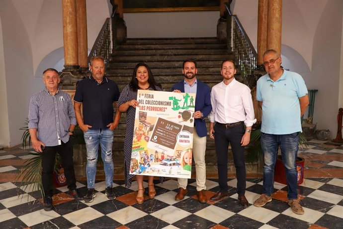 La presidenta de Iprodeco, Dolores Amo, en la presentación de la I Feria del Coleccionismo de 'Los Pedroches' que se celebrará en Alcaracejos.