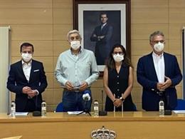 Los alcaldes de Don Benito y Villanueva y los miembros de la comisión anuncian los nombres propuestos para la ciudad resultante de la fusión