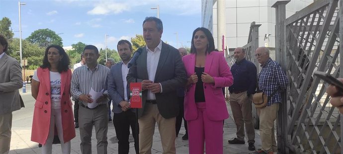 Juan Espadas durante su intervención en la UJA