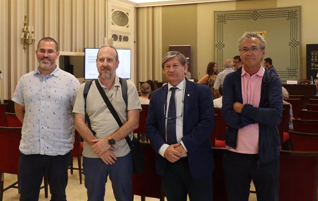 Debaten en el Parlament las posibilidades de implantar en Baleares una renta básica universal.