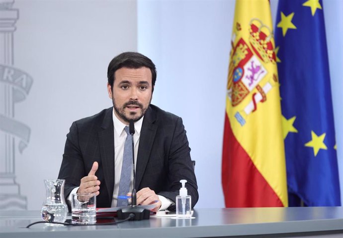 El ministro de Consumo, Alberto Garzón, interviene en la comparecencia tras el Consejo de Ministros celebrado en Moncloa, a 31 de mayo de 2022, en Madrid (España).  