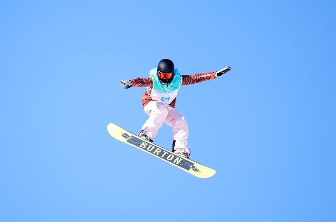Archivo - 14 February 2022, China, Beijing: Ekaterina Kosova of Team ROC competes in the Women's Snowboard Big Air Qualification at the Big Air Shougang on Day Ten of the Beijing 2022 Winter Olympic Games. Photo: Andrew Milligan/PA Wire/dpa