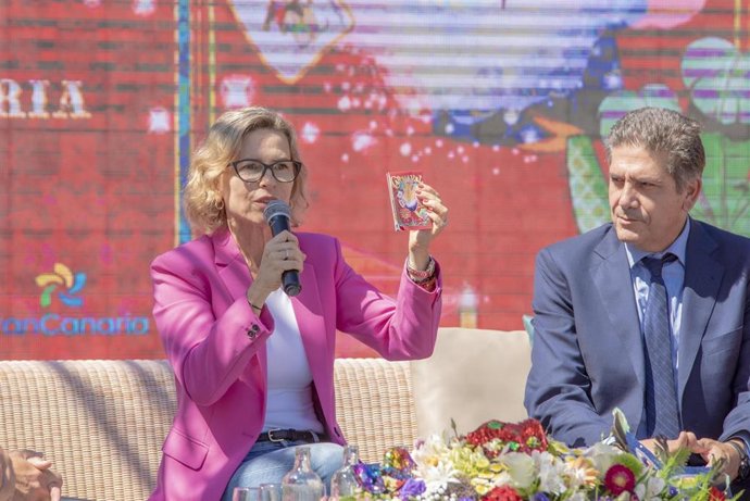 La alcaldesa de San Bartolomé de Tirajana presentando el Carnaval de Maspalomas 2022