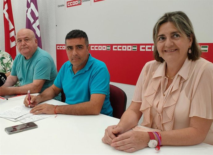 Salazar, Pacheco y Borrego, durante la rueda de prensa.