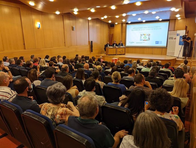 130 Empresas Participan En Una Jornada Para Conocer Los Detalles De La Nueva Ley De Residuos Y Suelos Contaminados