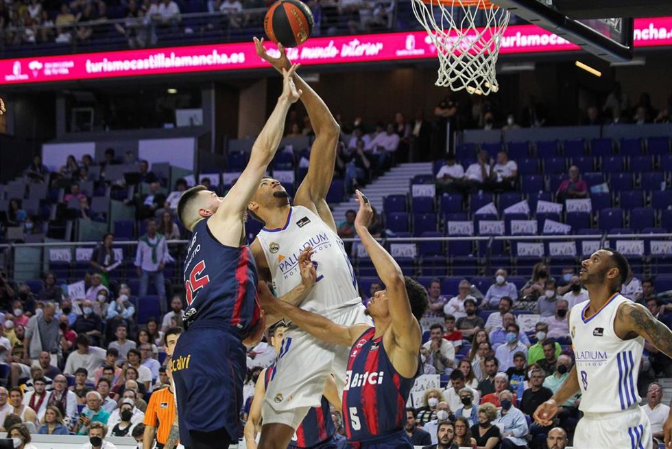Real Madrid - Bitci Baskonia
