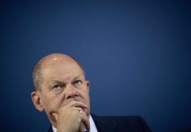 02 June 2022, Berlin: German Chancellor Olaf Scholz attends a press conference following the Minister Presidents' Conference at the Chancellor's Office. Photo: Michael Kappeler/dpa