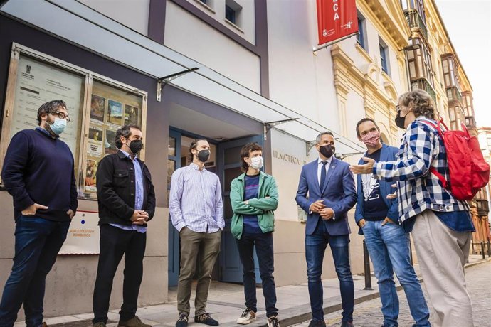 Archivo - El Vicepresidente Y Consejero De Cultura, Pablo Zuloaga, Junto A La Sede De La Filmoteca. Archivo