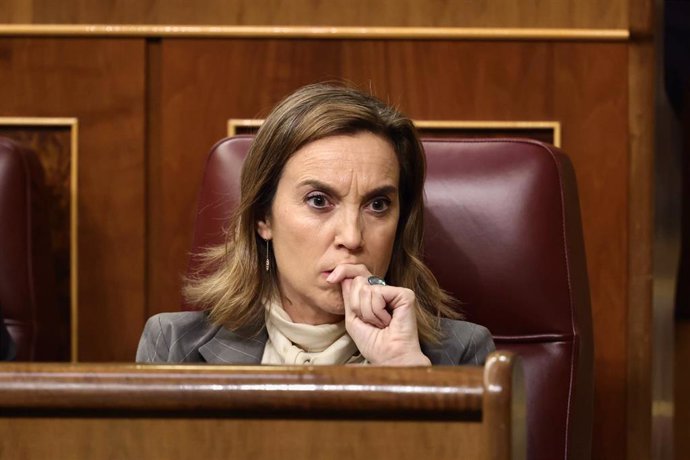 La secretaria general del Partido Popular y portavoz del Grupo Parlamentario Popular en el Congreso, Cuca Gamarra, en una sesión plenaria en el Congreso de los Diputados, a 26 de mayo de 2022, en Madrid (España). Durante el pleno, el Ejecutivo central d