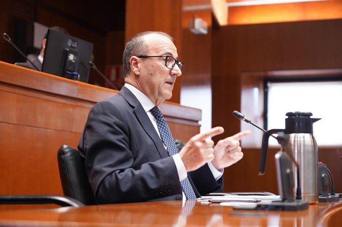 Felipe Faci ha comparecido en las Cortes de Aragón