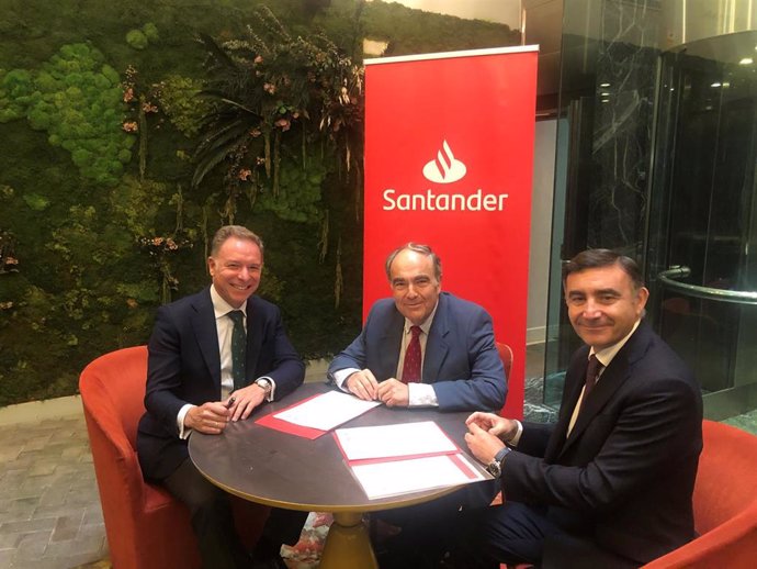 Acuerdo entre el Santander y Dcoop