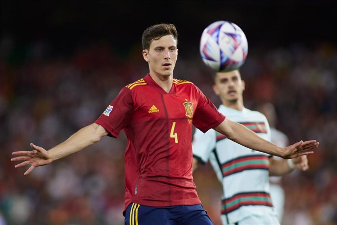 Pau Torres en el España-Portugal