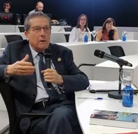 Mayor Zaragoza, en UNIR: "Hay que cambiar la cultura de la fuerza por la cultura de la palabra"