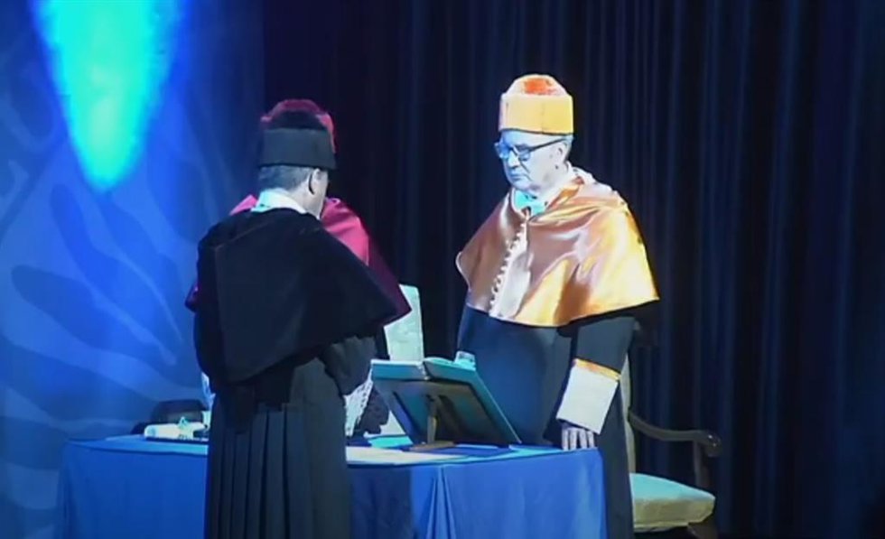 El presidente del Grupo Cosentino, Francisco Martínez-Cosentino, investido doctor honoris causa por la UAL.
