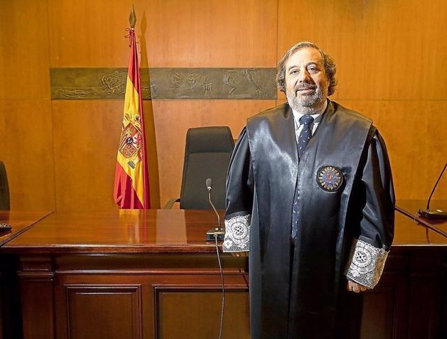 El juez Emilio Vega, Premio 'Bona Fides' que otorgan los abogados de Valladolid.