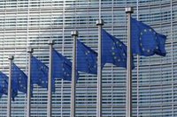 La UE adopta las nuevas sanciones contra Rusia con excepciones para cinco países al embargo al petróleo