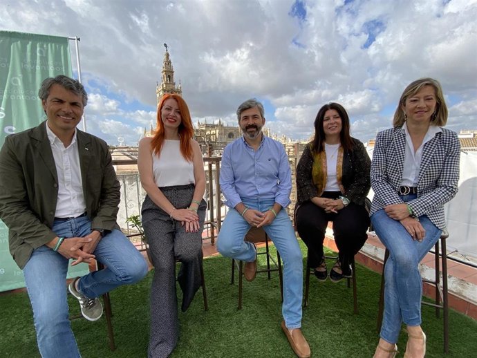 Imagen de este viernes del acto de presentación en Sevilla del programa para las elecciones de 19 de junio de Andaluces Levantaos.