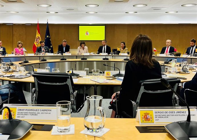 El Consejero De Turismo, Javier López Marcano, Asiste A La Reunión Del Consejo Español De Turismo Presidida Por La Ministra Reyes Maroto