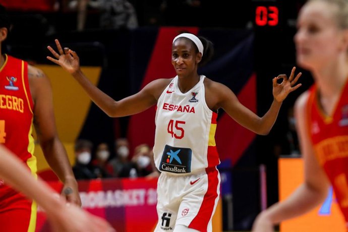 Archivo - Astou Ndour, jugadora de la selección española de baloncesto