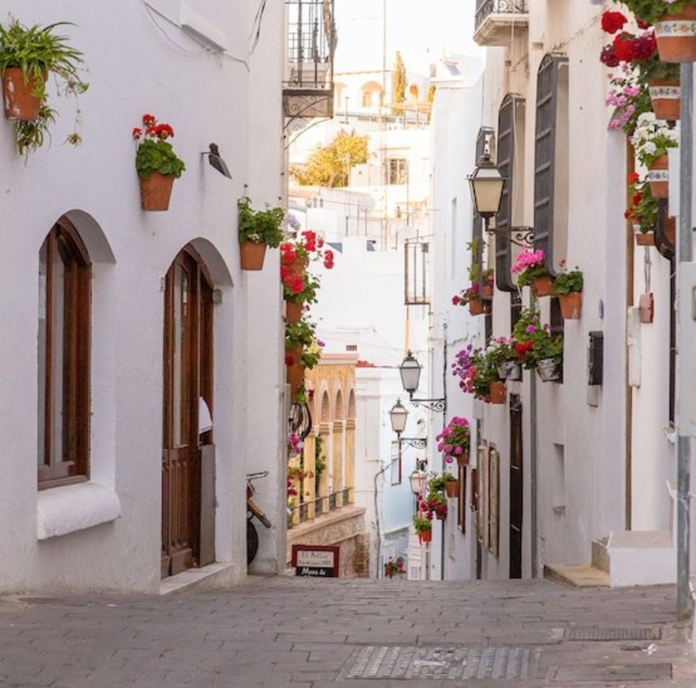 Archivo - Una calle del municipio de Mojácar (Almería). 
