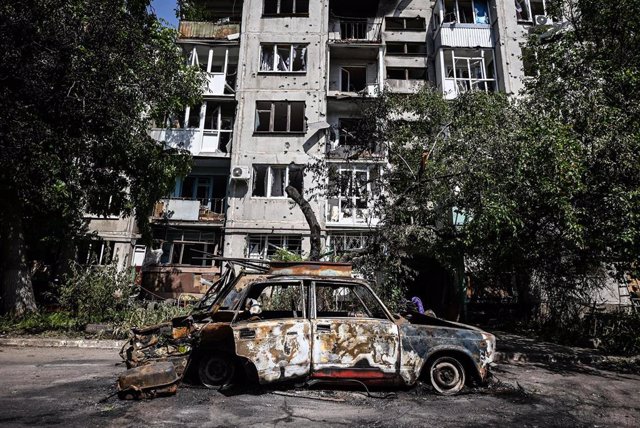 Un edificio destruido por los bombardeos en la ciudad de Sloviansk, en Ucrania