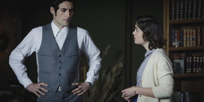 Archivo - El actor vallisoletano Fernando Oyagüez en una de las escenas de 'El comensal', película en la que interpreta a un joven Fernando Arriaga.