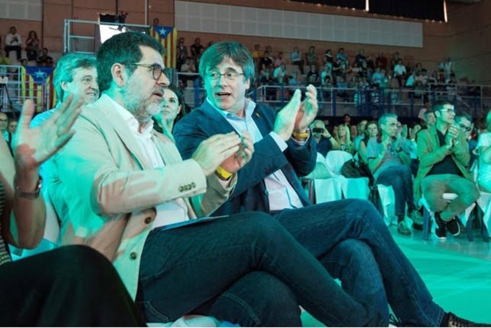 El expresidente de la Generalitat Carles Puigdemont y el aún secretario general de Junts, Jordi Snchez