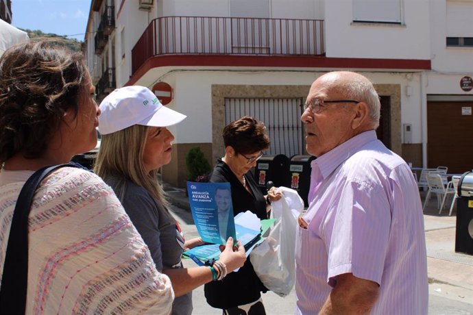 Paseo electoral del PP de Jaén en Torres