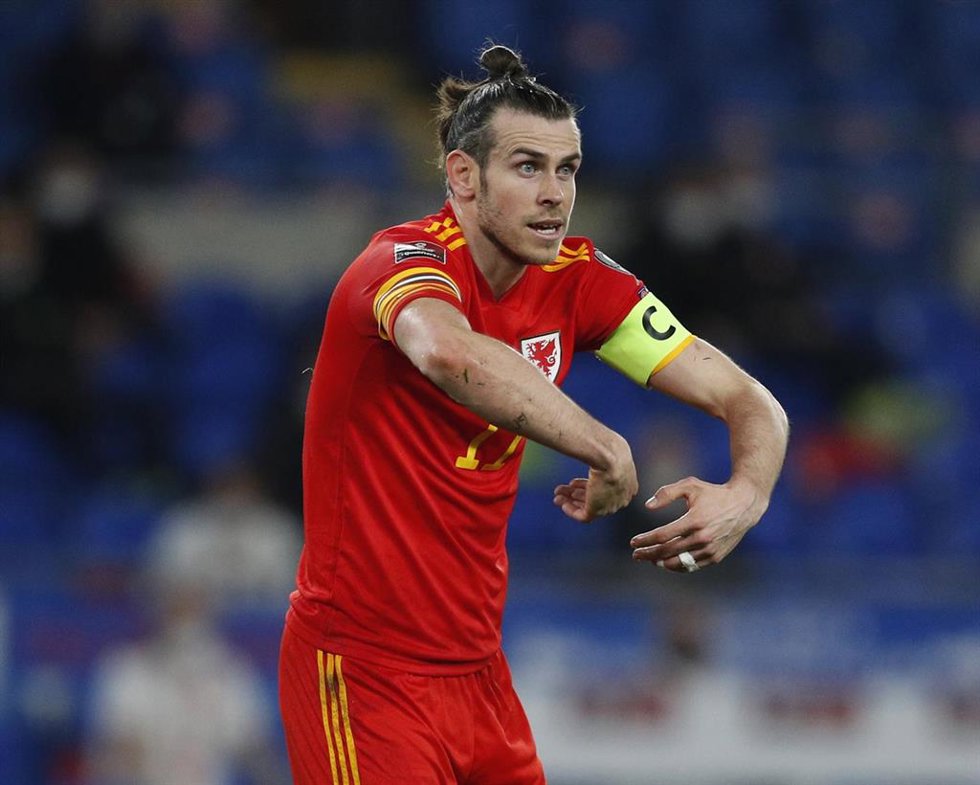 Archivo - Gareth Bale con la selección de Gales