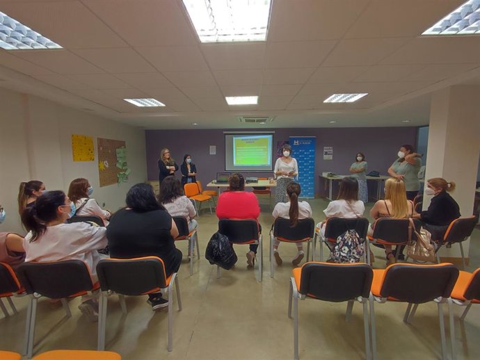 Cursos formativos para Auxiliares de Aydua a Domicilio