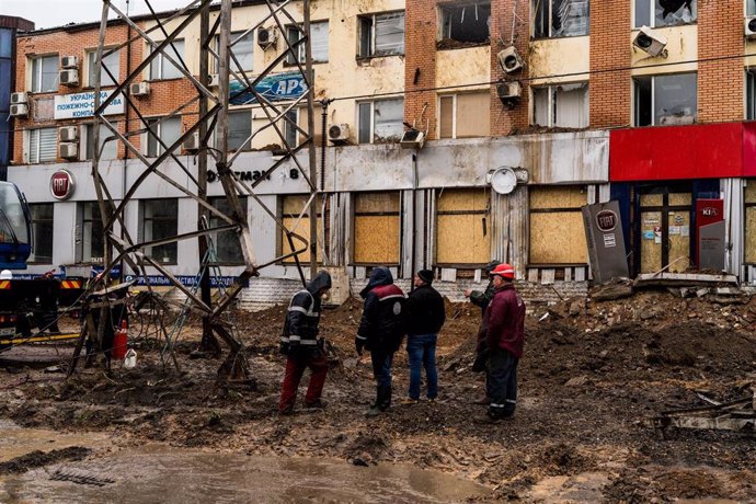 Archivo - Daños por un bombardeo en la ciudad ucraniana de Mikolaiv