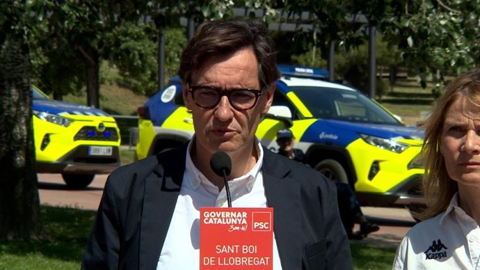 El primer secretari del PSC, Salvador Illa, en les declaracions durant la final de la Divisió d'Honor de Rugbi a Sant Boi de Llobregat (Barcelona)