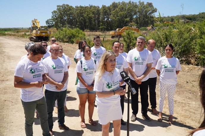 Mestre participa en un acto con motivo del Día Mundial del Medio Ambiente celebrado en las marismas del RÍo Barbate.